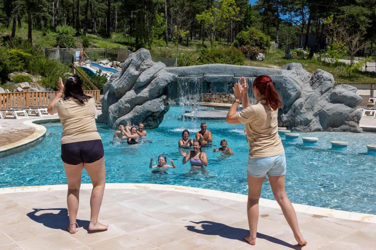 Hotel Camping RCN Les Collines de Castellane Esterno foto