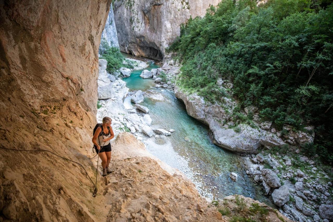 Hotel Camping RCN Les Collines de Castellane Esterno foto