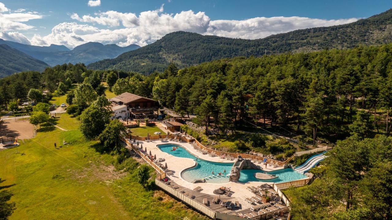 Hotel Camping RCN Les Collines de Castellane Esterno foto