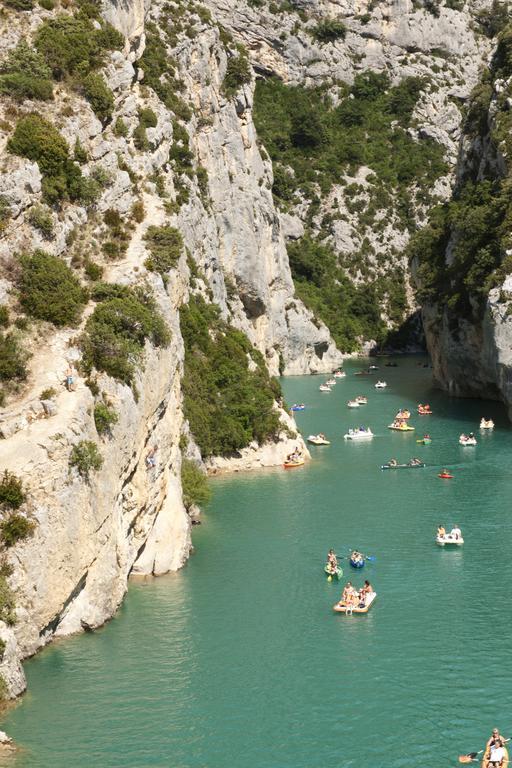 Hotel Camping RCN Les Collines de Castellane Esterno foto