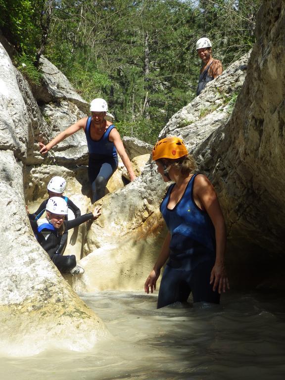 Hotel Camping RCN Les Collines de Castellane Esterno foto